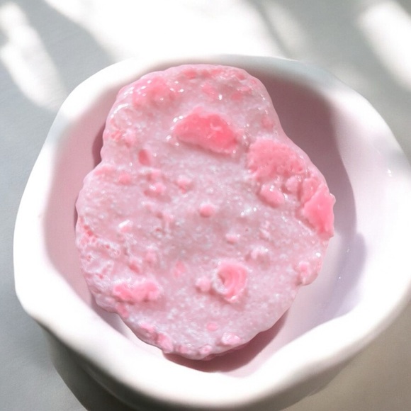 Strawberry SOAP owl handmade 3x2in 4oz shea butter & coconut oil based - Picture 3 of 3